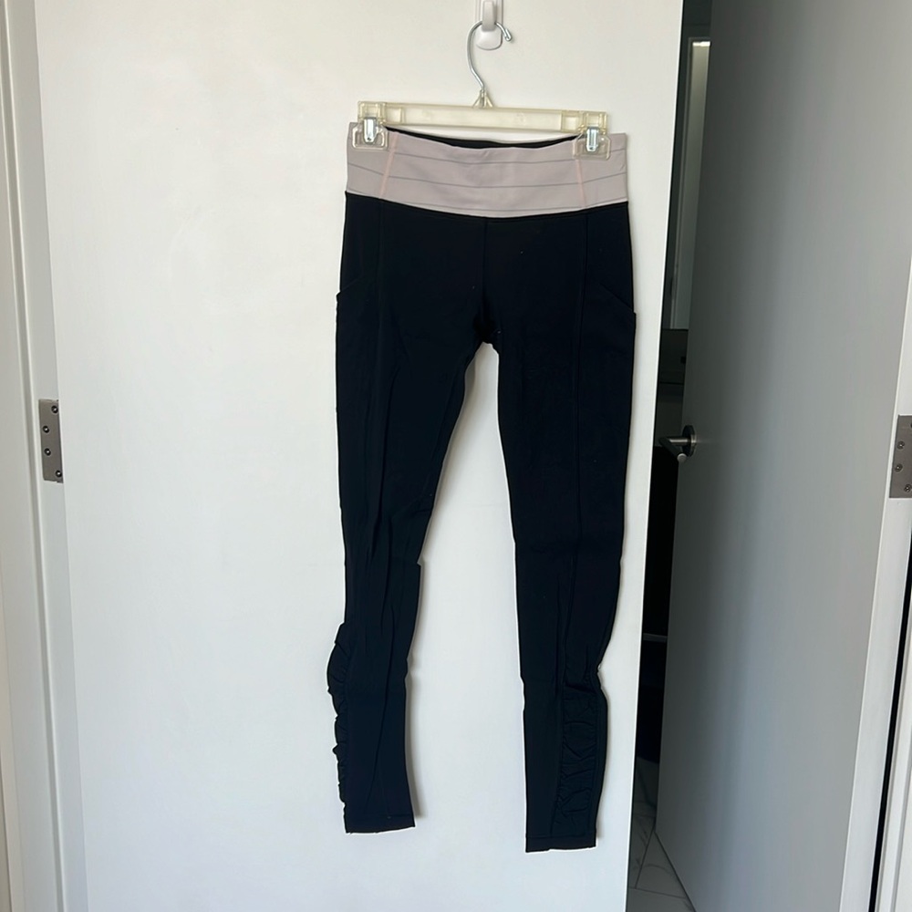 Lululemon size 4 black leggings